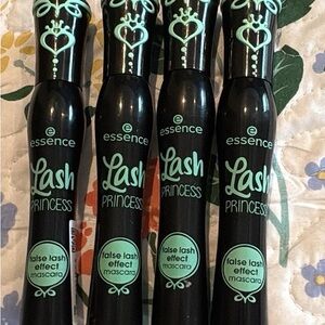 Essence Lash Princess Mascara — Black
